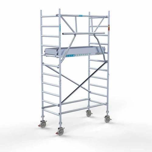 Alumīnija tornis 90х190 cm 4,2m darba augstums* ar oglekļa platformu + salokāmas margas no 1 puses Alumīnija tornis 90х190 cm 4,2m darba augstums* ar oglekļa platformu + salokāmas margas no 1 puses