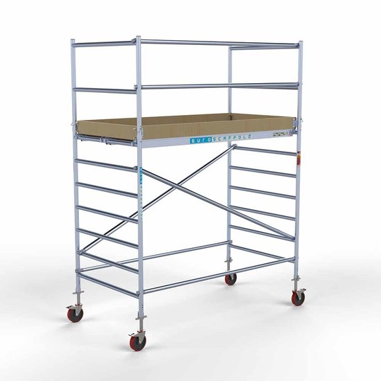 Alumīnija tornis 135х250 cm 4,2m darba augstums*, ar oglekļa platformu Alumīnija tornis 135х250 cm 4,2m darba augstums*, ar oglekļa platformu