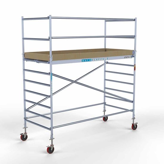 Alumīnija tornis 135х305 cm 4,2m darba augstums* ar oglekļa platformu Alumīnija tornis 135х305 cm 4,2m darba augstums* ar oglekļa platformu