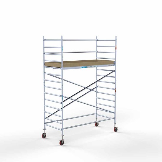 Alumīnija tornis 135х305 cm 5,2m darba augstums* ar oglekļa platformu Alumīnija tornis 135х305 cm 5,2m darba augstums* ar oglekļa platformu