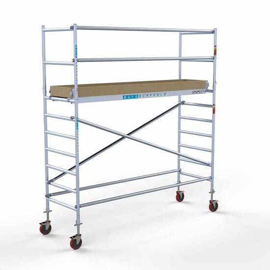 Alumīnija tornis 135х305 cm 4,2m darba augstums* ar oglekļa platformu Alumīnija tornis 135х305 cm 4,2m darba augstums* ar oglekļa platformu