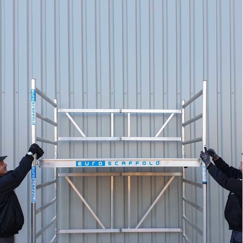 Kokkupandav Alumiiniumtorn / maalripukk 135х190 3,8 m töökõrgus* Kokkupandav Alumiiniumtorn / maalripukk 135х190 3,8 m töökõrgus*