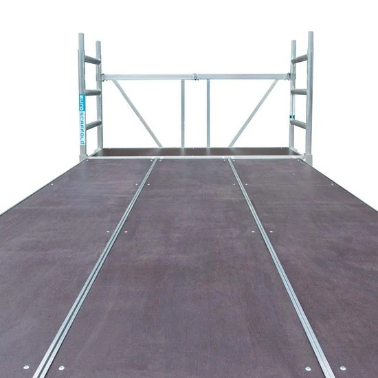 Multiplatfrormas alumīnija salokāmais tornis 190x400 cm, 6 pakāpieni Multiplatfrormas alumīnija salokāmais tornis 190x400 cm, 6 pakāpieni