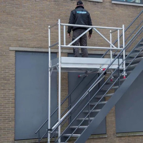 Alumīnija tornis trēpes telpām Alumīnija tornis trēpes telpām