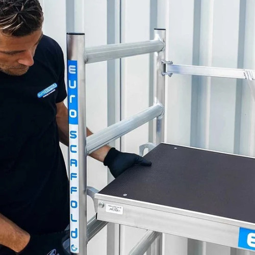 Salokāmais krasotāju tornis EVO, darba augstums 3m* Salokāmais krasotāju tornis EVO, darba augstums 3m*