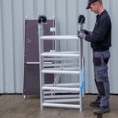 Salokāmais krasotāju tornis Compact 1 3m darba augstums* Salokāmais krasotāju tornis Compact 1 3m darba augstums*