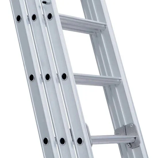 Трёхсекционная лестница 3x9 Трёхсекционная лестница 3x9