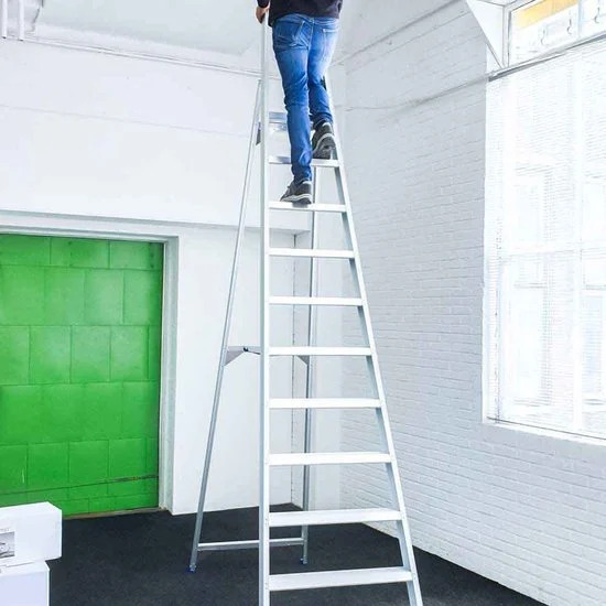 Trepe vienpusīga 11 pakāpieni Trepe vienpusīga 11 pakāpieni